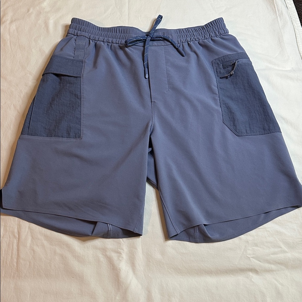 Lululemon Water-Repellent Hiking Short 8" Size S - Picture 2 of 11